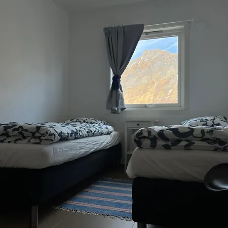 Feriehus Feelsenja House Gryllefjord