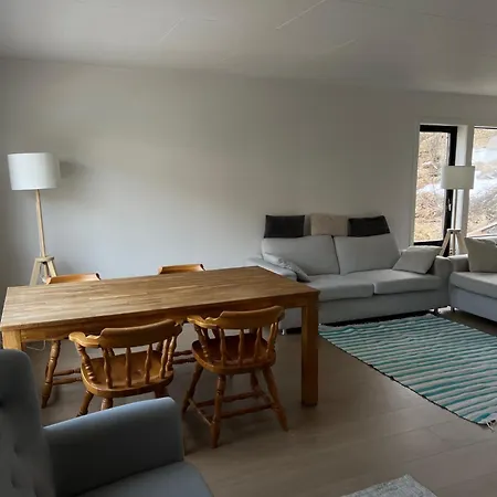 Feriehus Feelsenja House