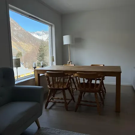 Feriehus Feelsenja House *