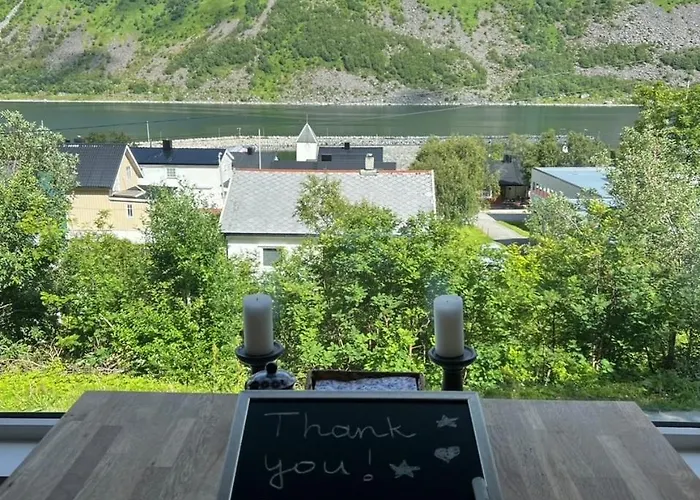 Feelsenja House Prázdninový dům Gryllefjord