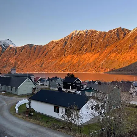 Prázdninový dům Feelsenja House Gryllefjord