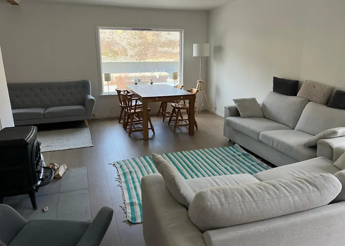 Prázdninový dům Feelsenja House *